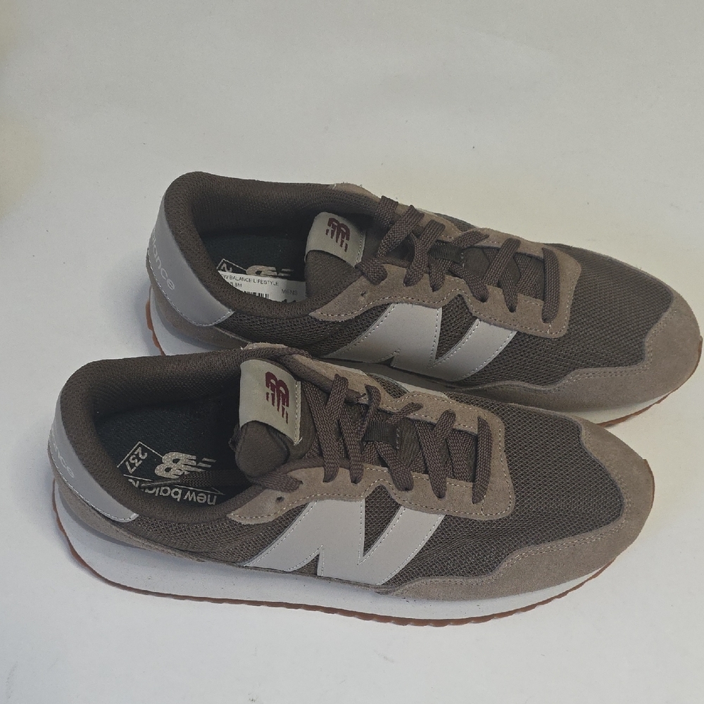 NWT Men's New Balance "Lifestyle 237" & in Color's Maroon/Beige. Various Sizes
